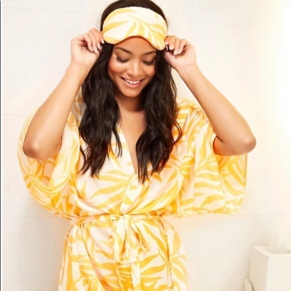 Maison Du Soir Other - Maison Du Soir Luxe Robe and Matching Sleep Mask